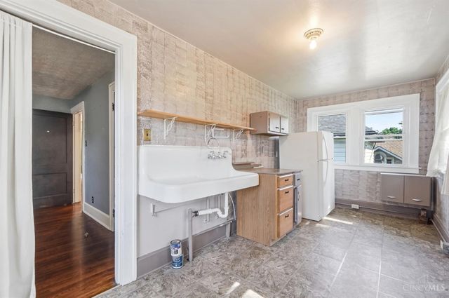 111 N Sutphin Street, Middletown, OH 45042