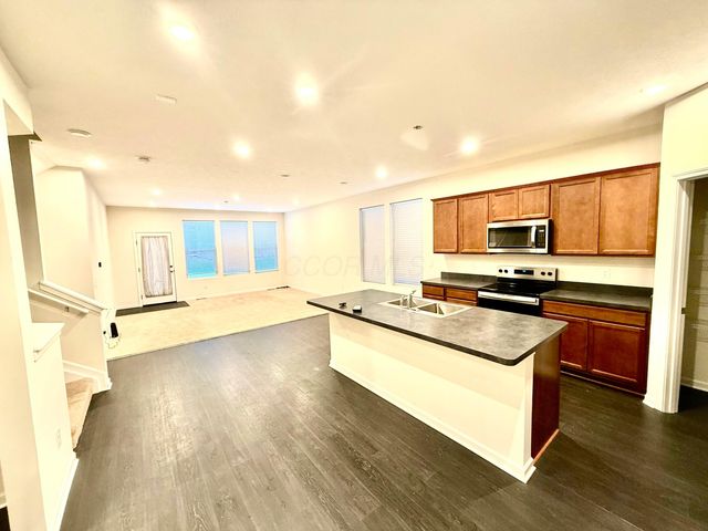 1916 Pomodoro Drive, Hilliard, OH 43026