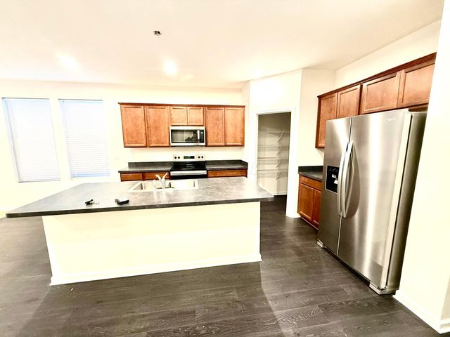 1916 Pomodoro Drive, Hilliard, OH 43026