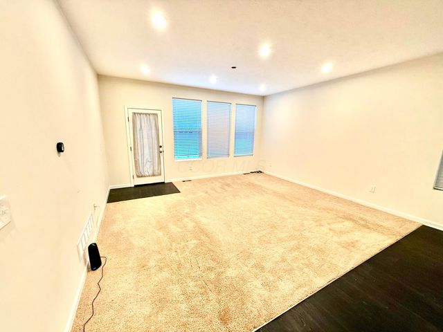 1916 Pomodoro Drive, Hilliard, OH 43026