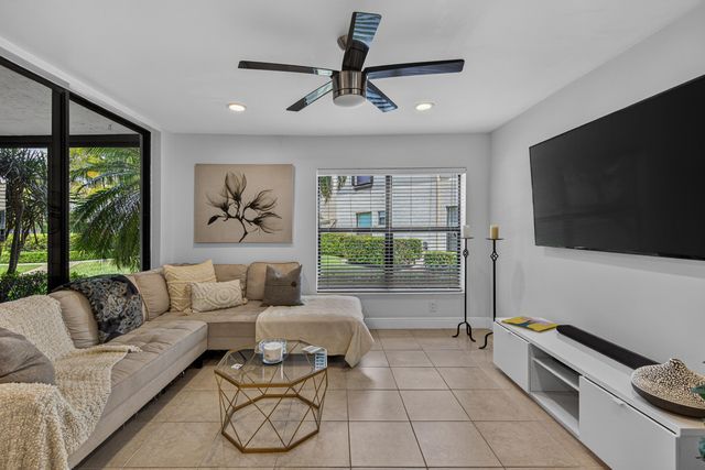 8565 W Boca Glades Blvd W C, Boca Raton, FL 33434