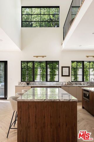 4624 Balboa Avenue, Encino (los Angeles), CA 91316
