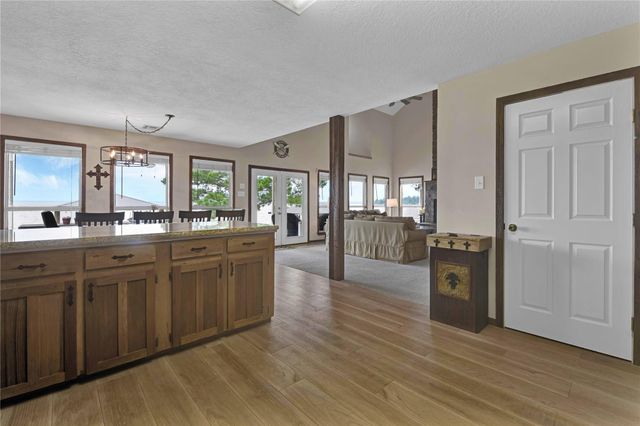 172 Little Dove, Livingston, TX 77351