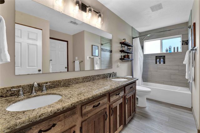 172 Little Dove, Livingston, TX 77351