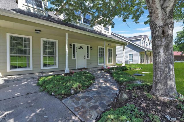 172 Little Dove, Livingston, TX 77351