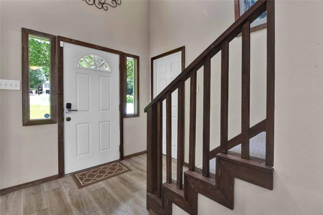 172 Little Dove, Livingston, TX 77351