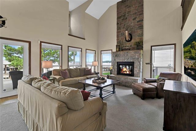 172 Little Dove, Livingston, TX 77351