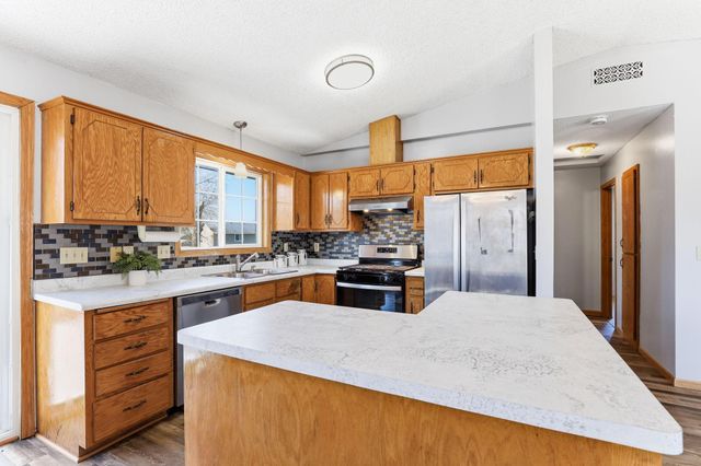 11874 Jonquil Street NW, Coon Rapids, MN 55433