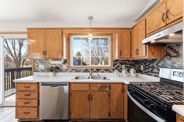 11874 Jonquil Street NW, Coon Rapids, MN 55433