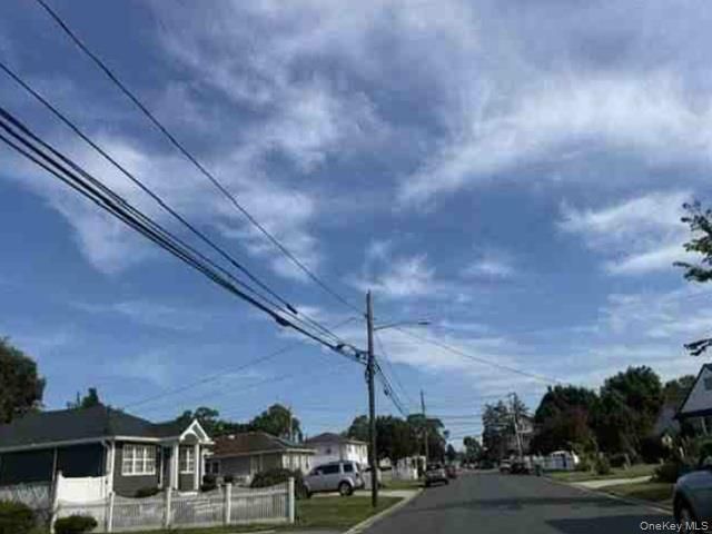 330 Vespucci Avenue, Copiague, NY 11726