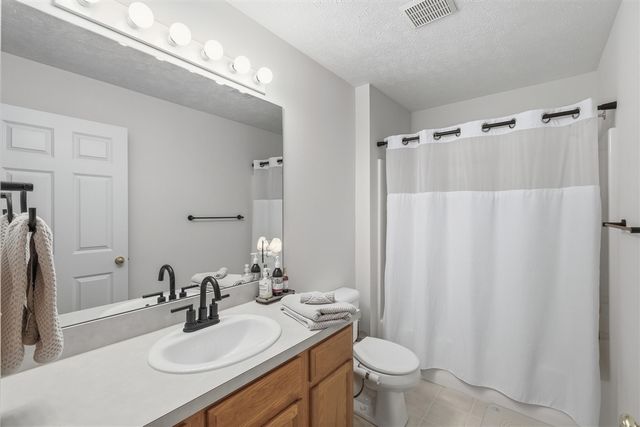 86 Sun Ridge Drive, Holland, MI 49424