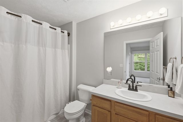 86 Sun Ridge Drive, Holland, MI 49424
