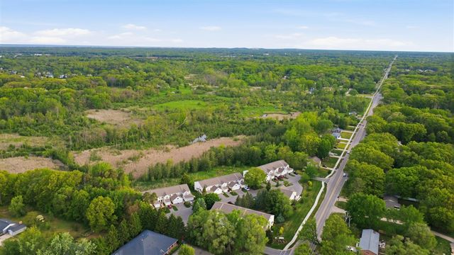86 Sun Ridge Drive, Holland, MI 49424