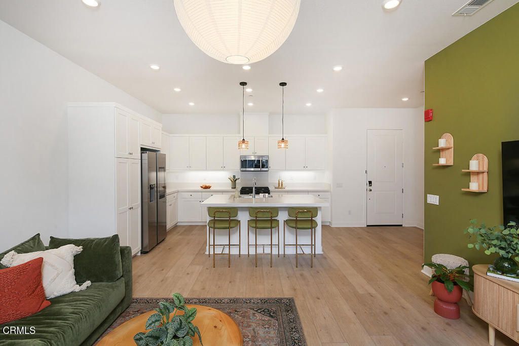 27212 Diamond Peak Lane 301, Valencia, CA 91381 — exterior