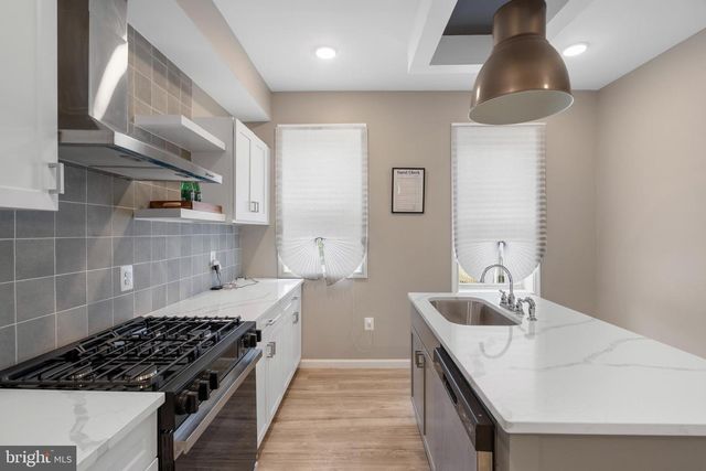 945 N ASHBURTON ST, Baltimore, MD 21216