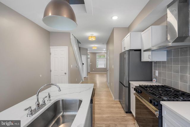 945 N ASHBURTON ST, Baltimore, MD 21216