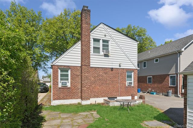 163 Beech Street, Floral Park, NY 11001