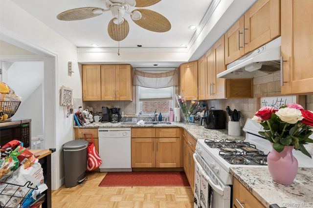 163 Beech Street, Floral Park, NY 11001