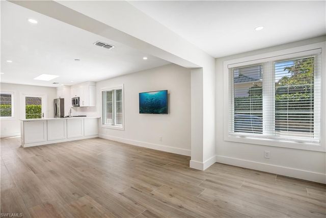 1019 7th ST S, Naples, FL 34102