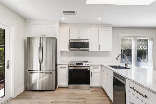 1019 7th ST S, Naples, FL 34102