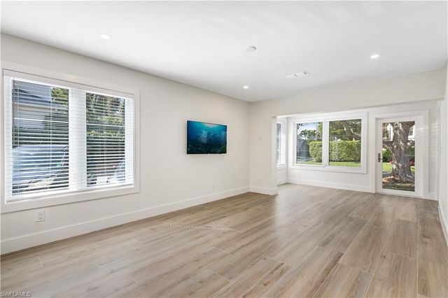 1019 7th ST S, Naples, FL 34102