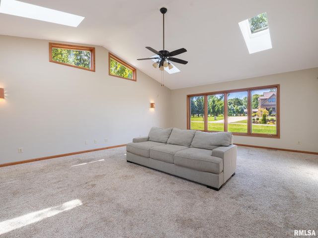 1318 AMANDA Drive, Metamora, IL 61548