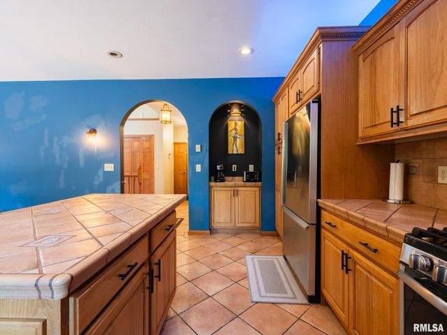 1318 AMANDA Drive, Metamora, IL 61548