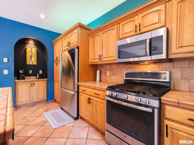 1318 AMANDA Drive, Metamora, IL 61548
