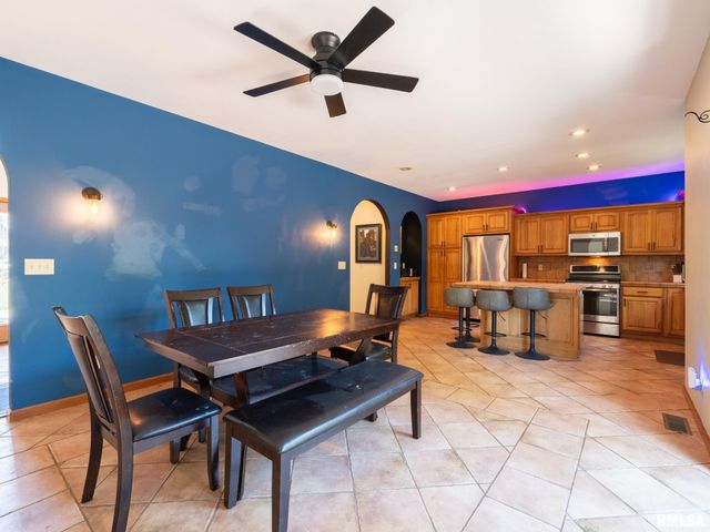 1318 AMANDA Drive, Metamora, IL 61548