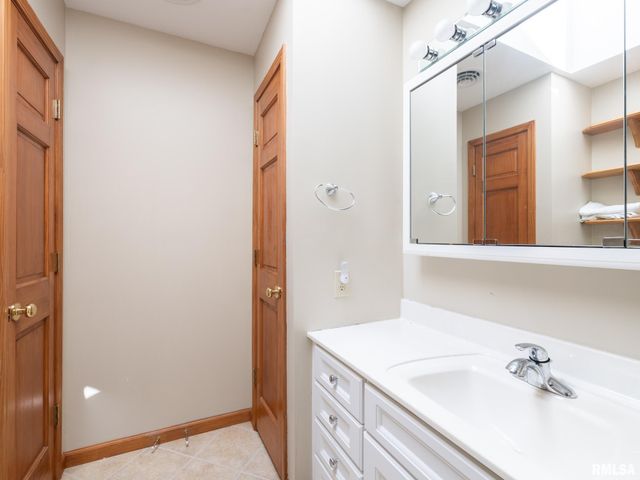 1318 AMANDA Drive, Metamora, IL 61548
