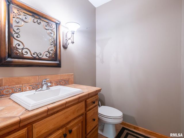 1318 AMANDA Drive, Metamora, IL 61548