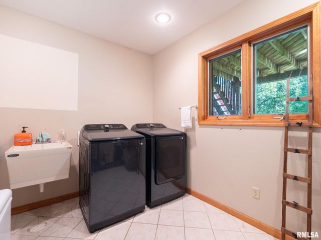 1318 AMANDA Drive, Metamora, IL 61548