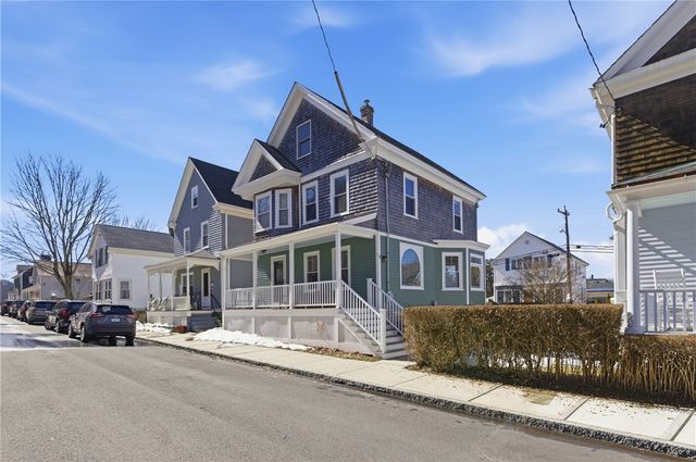 5 Meikle Avenue, Newport, RI 02840