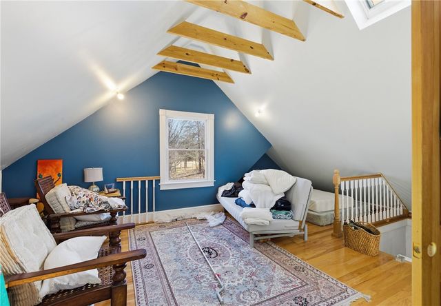 5 Meikle Avenue, Newport, RI 02840