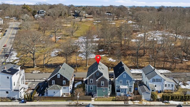 5 Meikle Avenue, Newport, RI 02840