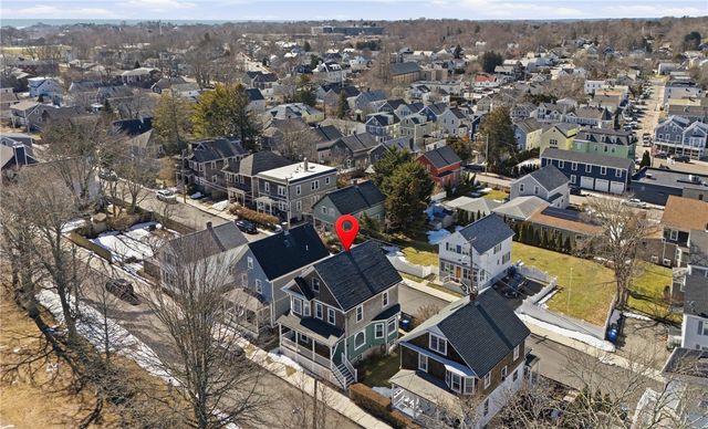 5 Meikle Avenue, Newport, RI 02840