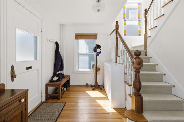 5 Meikle Avenue, Newport, RI 02840