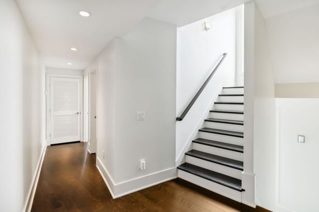 2007 Beech Ave, Nashville, TN 37204