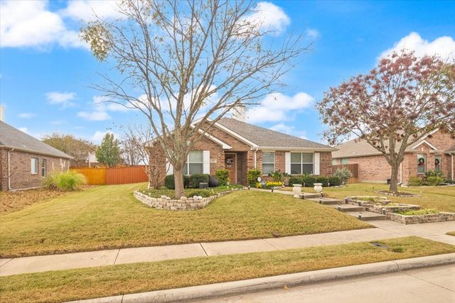 3817 Laurel Crossing Drive, Rockwall, TX 75032