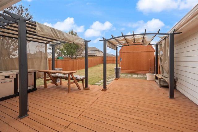 3817 Laurel Crossing Drive, Rockwall, TX 75032