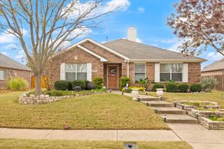 3817 Laurel Crossing Drive, Rockwall, TX 75032