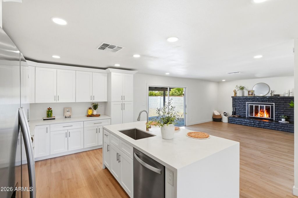 1647 E PALMCROFT Drive, Tempe, AZ 85282 — photo 4