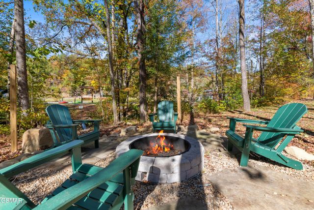 4143 Fontaine Way, Gatlinburg, TN 37738