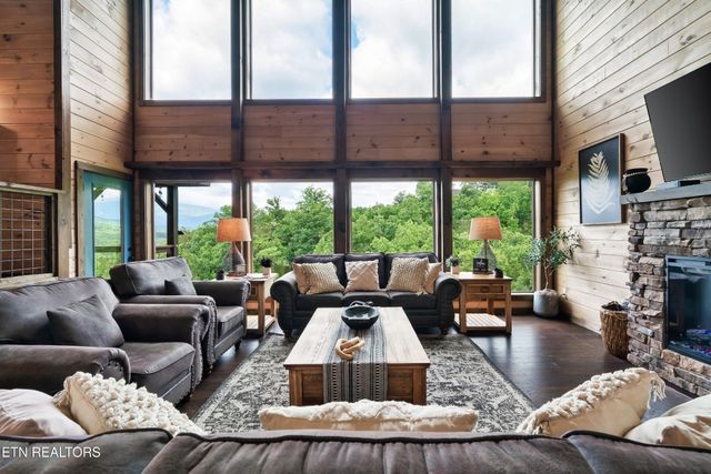 842 Vixen, Gatlinburg, TN 37738
