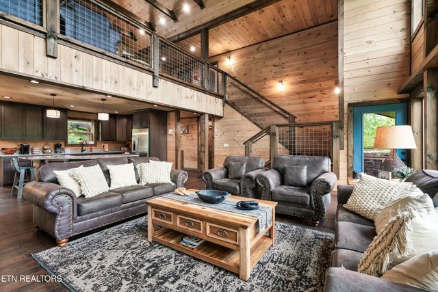 842 Vixen, Gatlinburg, TN 37738