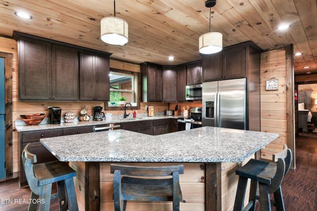 842 Vixen, Gatlinburg, TN 37738