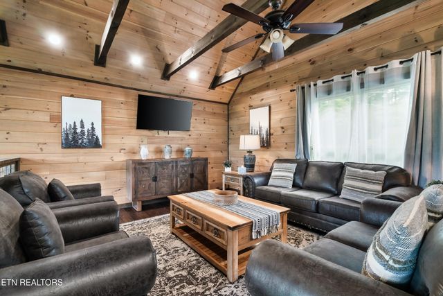 842 Vixen, Gatlinburg, TN 37738
