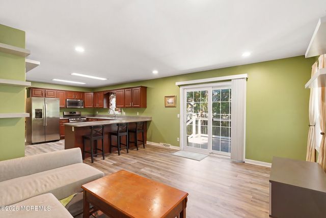 601 7th Avenue, Toms River, NJ 08757