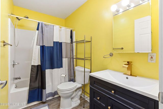 601 7th Avenue, Toms River, NJ 08757