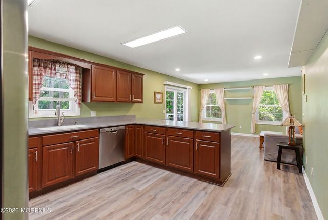 601 7th Avenue, Toms River, NJ 08757